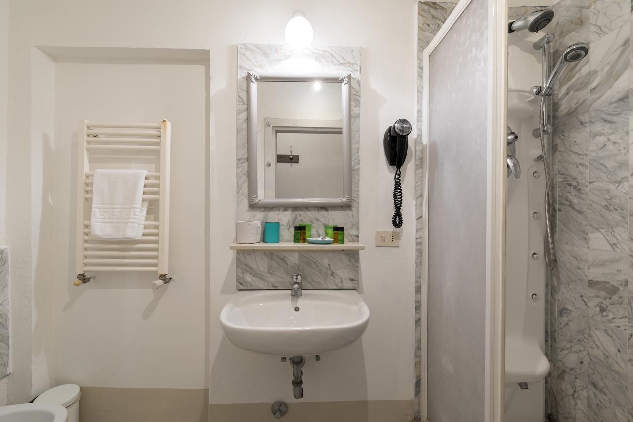 פירנצה F7 - Santa Croce One Bedroom Flat For 2 Or 3 Guests מראה חיצוני תמונה