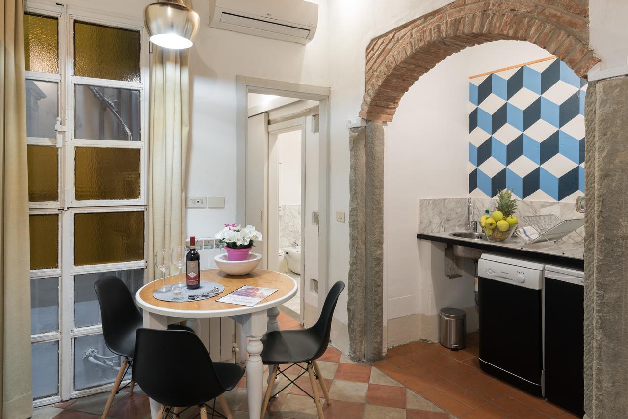 פירנצה F7 - Santa Croce One Bedroom Flat For 2 Or 3 Guests מראה חיצוני תמונה