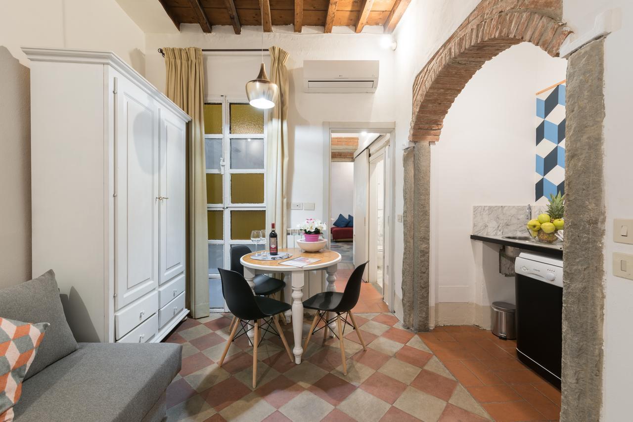 פירנצה F7 - Santa Croce One Bedroom Flat For 2 Or 3 Guests מראה חיצוני תמונה