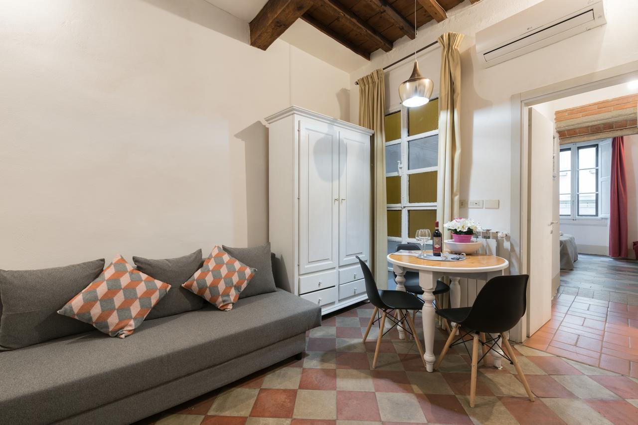 פירנצה F7 - Santa Croce One Bedroom Flat For 2 Or 3 Guests מראה חיצוני תמונה